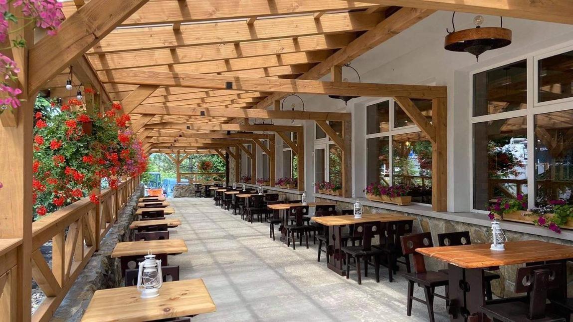 Zajazd Bartnik Tylawa Exterior photo